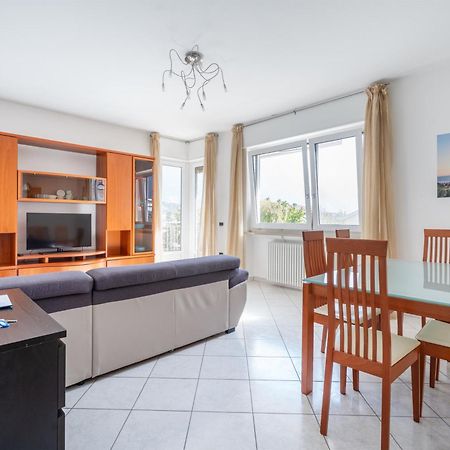 Be & Being - Milena Apartment Riva del Garda Luaran gambar