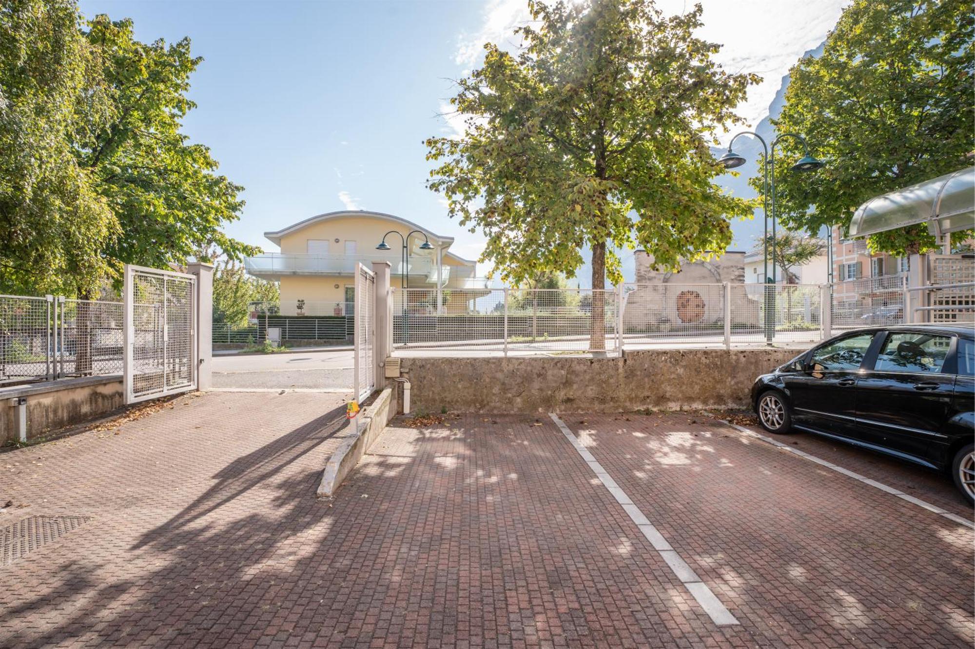Be & Being - Milena Apartment Riva del Garda Luaran gambar