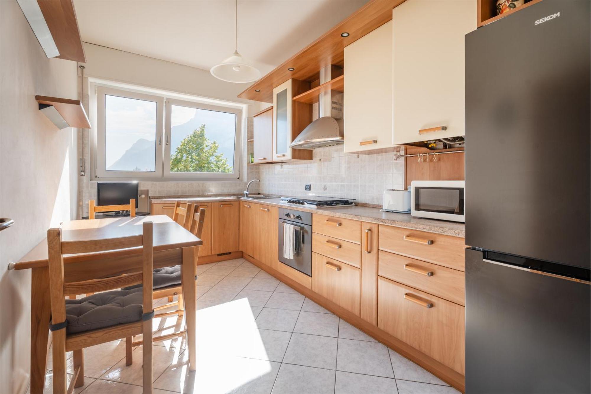 Be & Being - Milena Apartment Riva del Garda Luaran gambar
